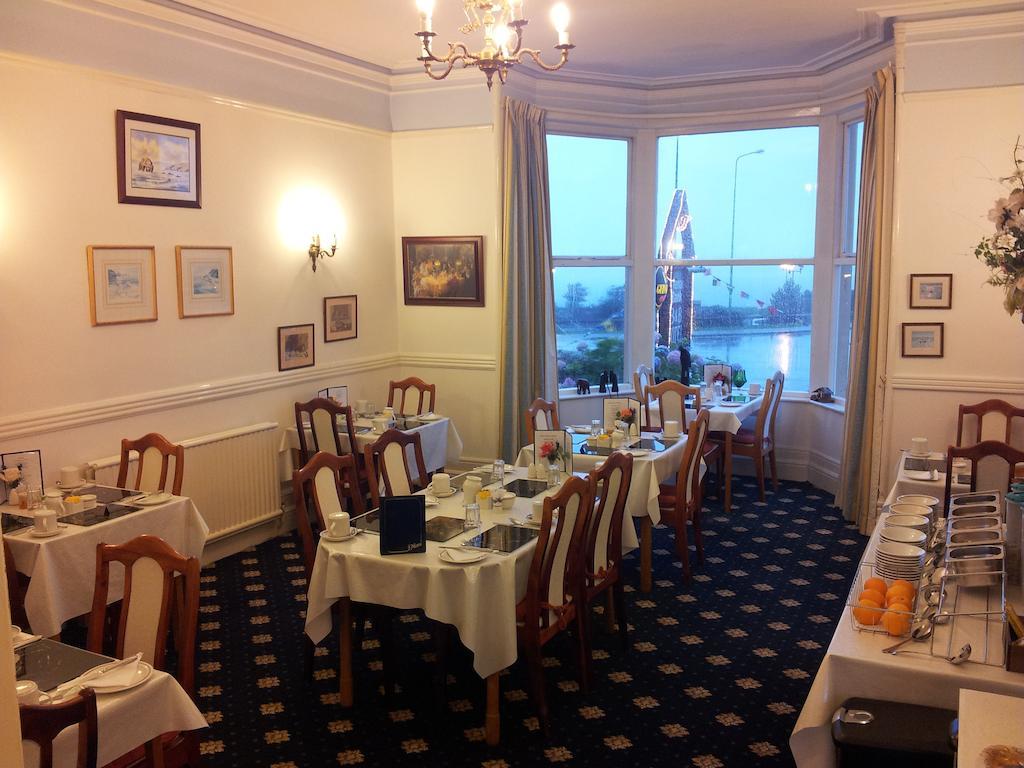 Menai Bank Hotel Caernarfon Esterno foto