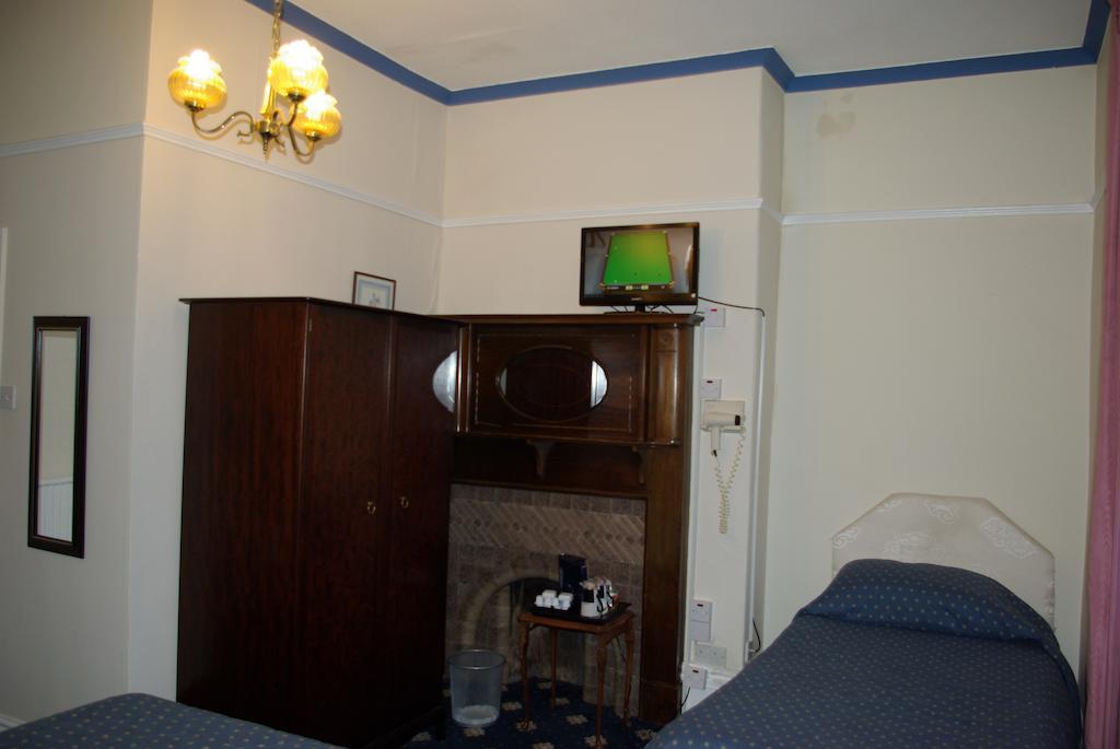 Menai Bank Hotel Caernarfon Esterno foto